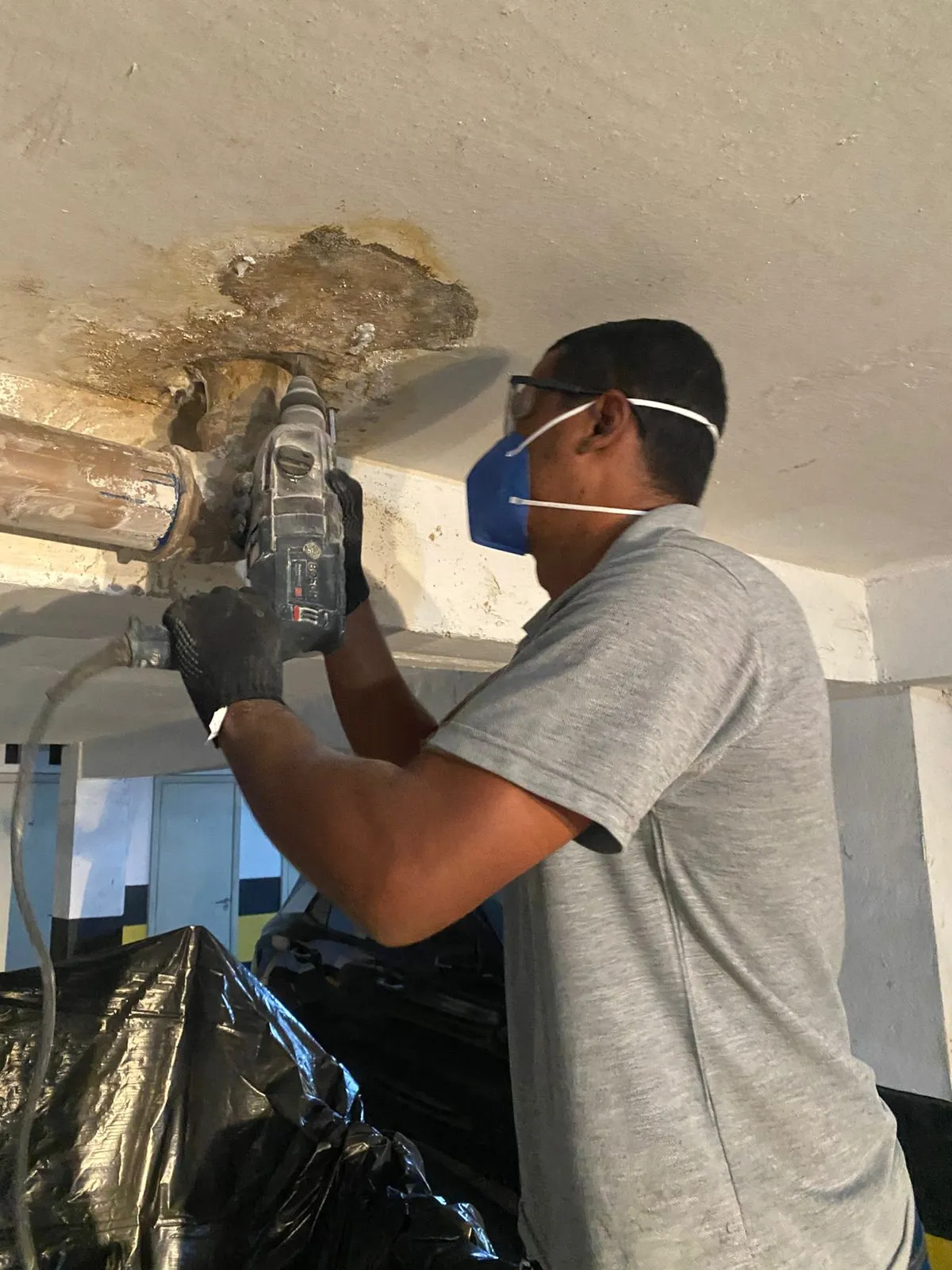 Injeção de resina para reparo