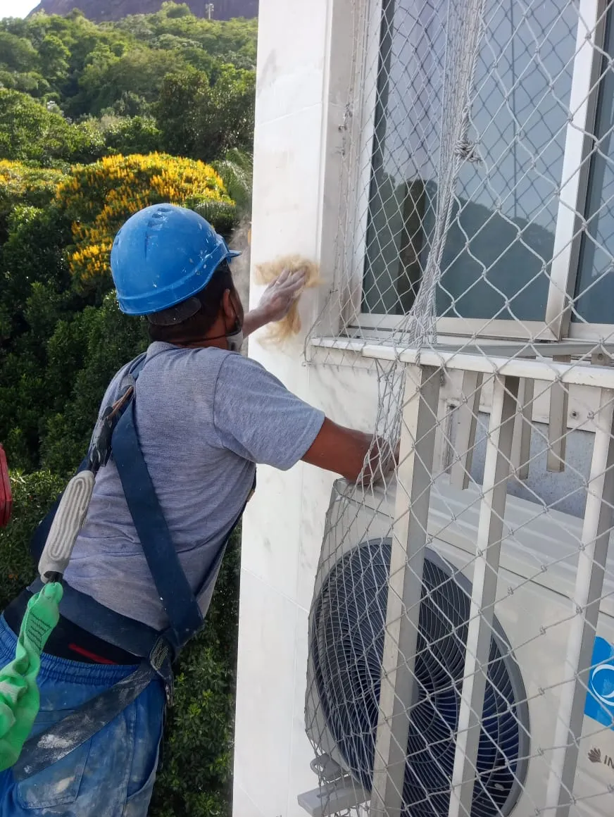 Manutenção de fachada predial
