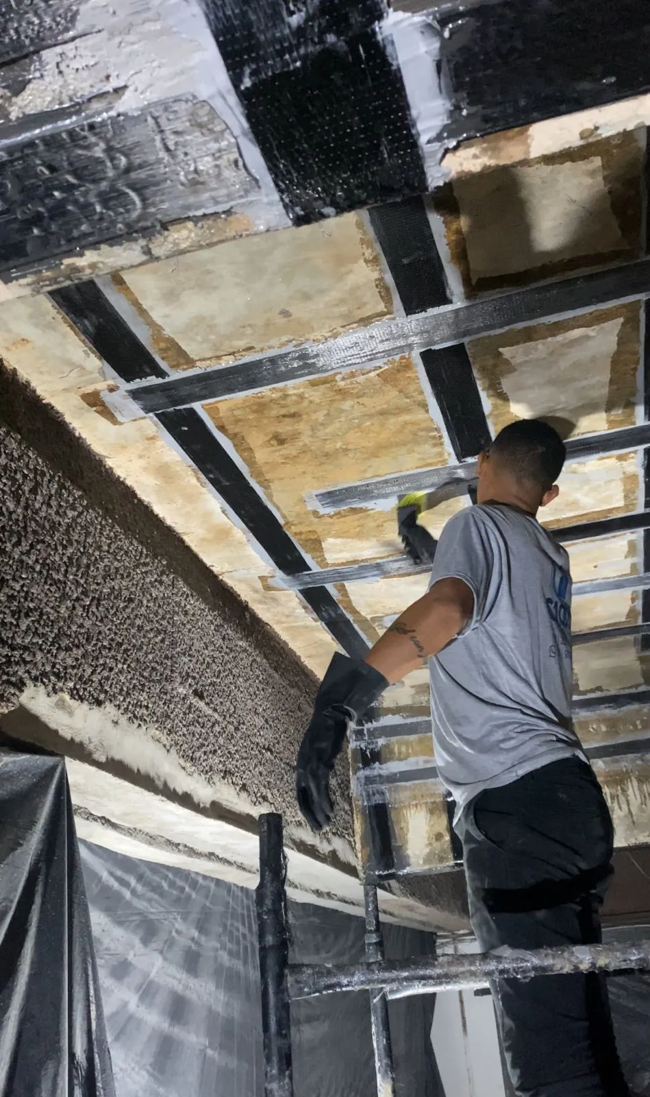 Recuperação estrutural de prédio comercial